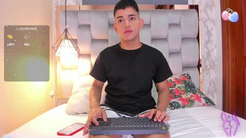 Niall  online show from 12.04.24