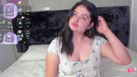 Nia Mayers online show from 09.15.25