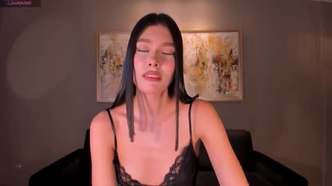 Call me Nia  online show from 03.14.26