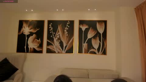 Call me Nia  online show from 04.19.26