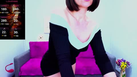 Snapshot of niasmithh chatting on 12.13.24 niasmithh online show from 12.13.24