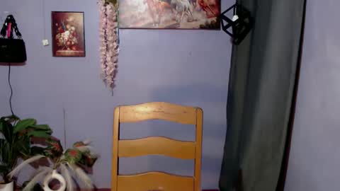 Snapshot of nica_jane chatting on 02.18.26 nica jane online show from 02.18.26