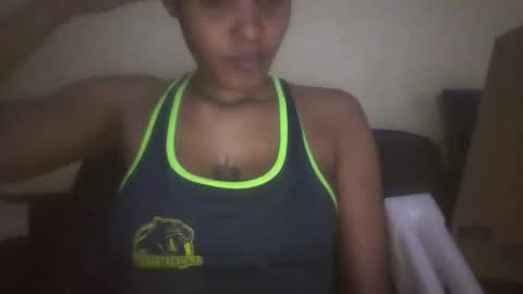 Snapshot of nicckah_ chatting on 10.08.25 Lilly online show from 10.08.25