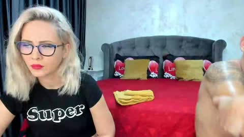 Snapshot of nicepussyfuckk18 chatting on 12.05.24 Sophie online show from 12.05.24