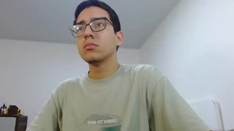 Snapshot of nicholasfinn chatting on 03.26.26 Nick online show from 03.26.26