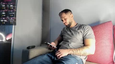 Snapshot of nicholassx chatting on 09.29.25 Nicholassx online show from 09.29.25