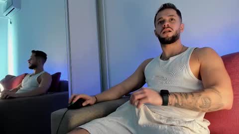 Snapshot of nicholassx chatting on 10.24.25 Nicholassx online show from 10.24.25