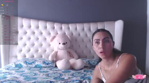 Snapshot of nichole_bree chatting on 01.10.25 Nichole online show from 01.10.25