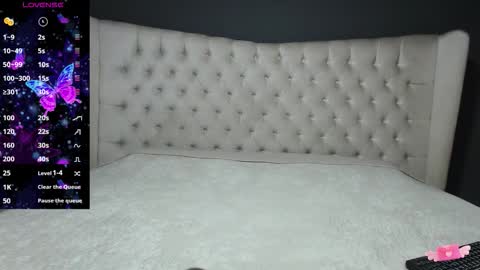 Snapshot of nichole_bree chatting on 09.15.25 Nichole online show from 09.15.25