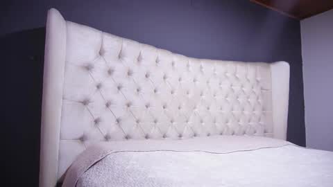 Snapshot of nichole_bree chatting on 10.17.25 Nichole online show from 10.17.25