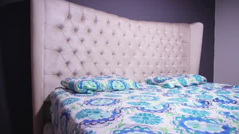 Snapshot of nichole_bree chatting on 10.31.25 Nichole online show from 10.31.25