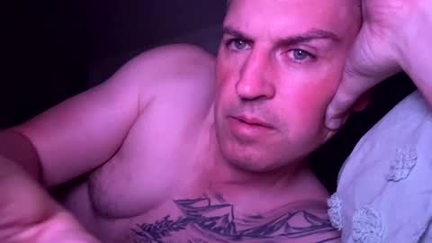 nick578320 online show from 11.19.25