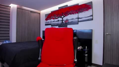 Snapshot of nick_klaus chatting on 10.07.25 Nick Klaus online show from 10.07.25