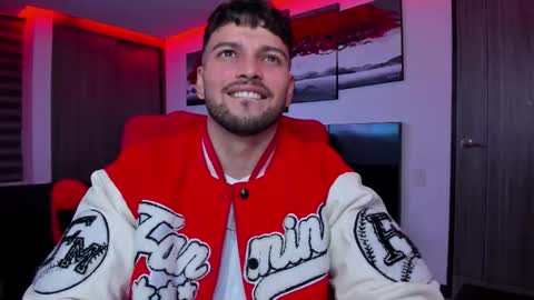 Snapshot of nick_klaus chatting on 10.11.25 Nick Klaus online show from 10.11.25