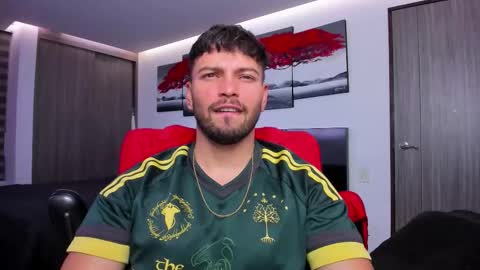 Snapshot of nick_klaus chatting on 10.21.25 Nick Klaus online show from 10.21.25