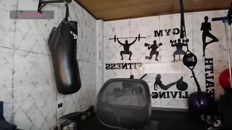 Snapshot of nick_torn chatting on 09.12.25 Nick  online show from 09.12.25