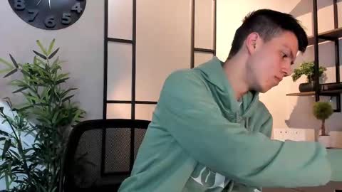 Snapshot of nick_torn chatting on 09.14.25 Nick  online show from 09.14.25