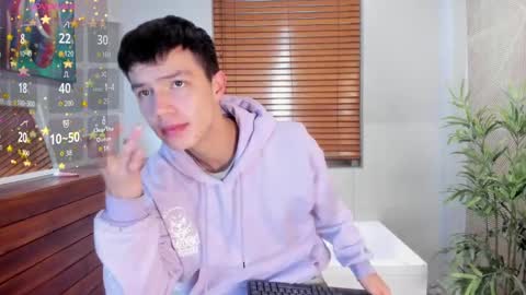 Snapshot of nick_torn chatting on 09.28.25 Nick  online show from 09.28.25