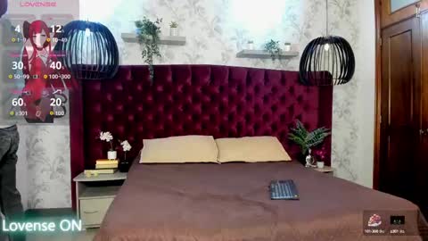 Snapshot of nick_torn chatting on 09.29.25 Nick  online show from 09.29.25