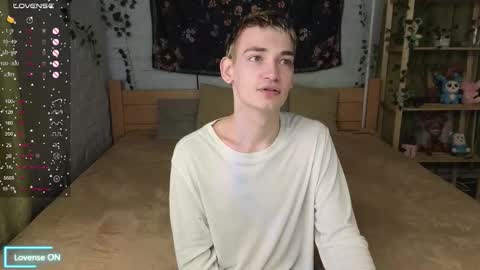 Snapshot of nick_win chatting on 10.24.25 Nick online show from 10.24.25