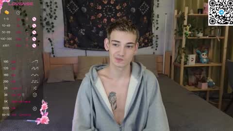 Snapshot of nick_win chatting on 11.07.25 Nick online show from 11.07.25