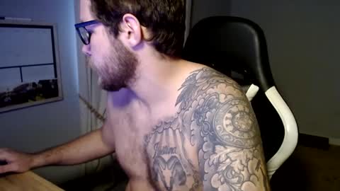 Snapshot of nickandmeg chatting on 12.14.24 Cakedcouple OF - Yourtattedcutie qurlynfit online show from 12.14.24