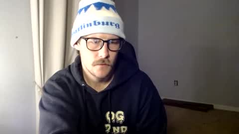 Snapshot of nickandmeg chatting on 01.27.25 Cakedcouple OF - Yourtattedcutie qurlynfit online show from 01.27.25