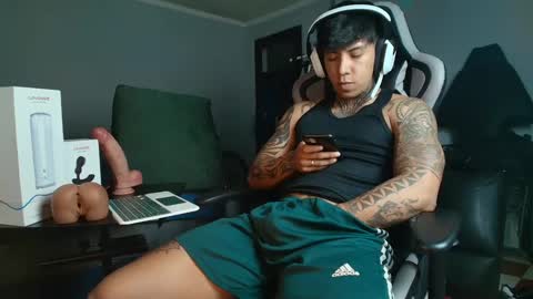 Snapshot of nickhot0609 chatting on 09.19.25 Nickhot0609 online show from 09.19.25