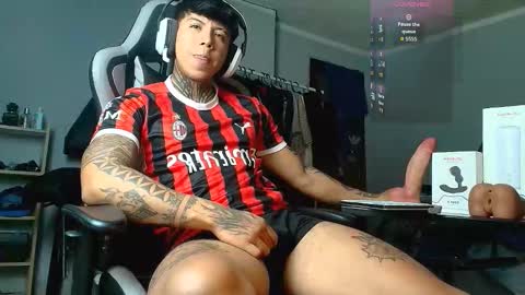 Snapshot of nickhot0609 chatting on 09.24.25 Nickhot0609 online show from 09.24.25