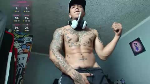 Snapshot of nickhot0609 chatting on 10.17.25 Nickhot0609 online show from 10.17.25