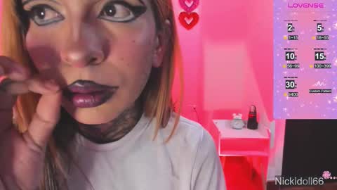   Help me reach 100 thumbs up online show from 09.16.25