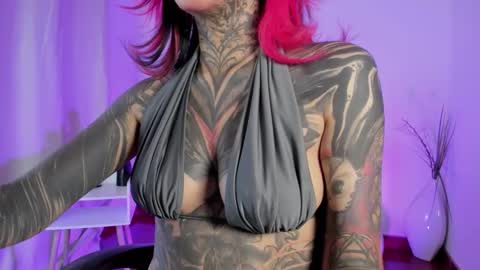   Help me reach 100 thumbs up online show from 01.09.26