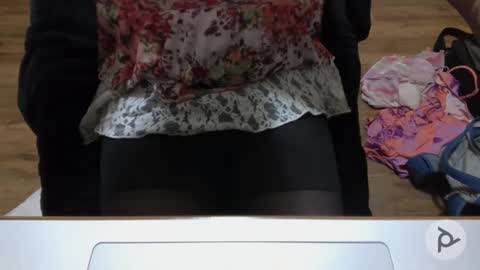 Snapshot of nickibabe1980 chatting on 05.15.26 nickibabe1980 online show from 05.15.26