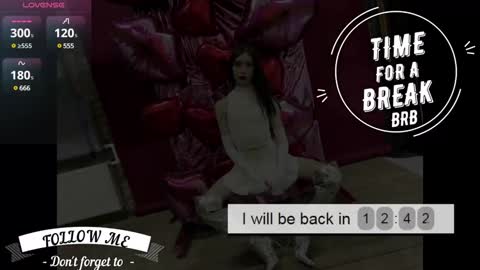 Nickie online show from 12.02.24