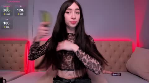 Nickie online show from 12.14.24