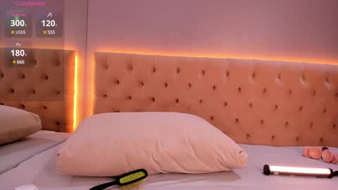 Nickie online show from 12.22.24