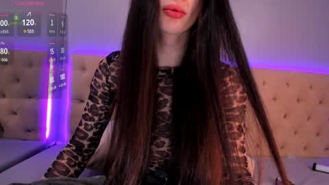 Nickie online show from 01.01.25