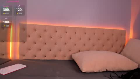 Nickie online show from 02.02.25