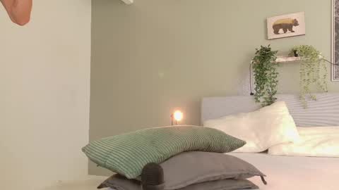 NICKI FOX  online show from 10.06.25