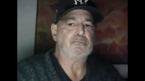 Snapshot of nickincali chatting on 12.17.24 nickincali online show from 12.17.24