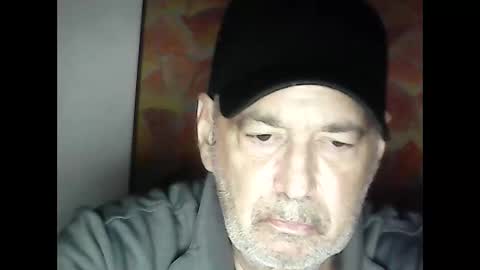 Snapshot of nickincali chatting on 12.22.24 nickincali online show from 12.22.24