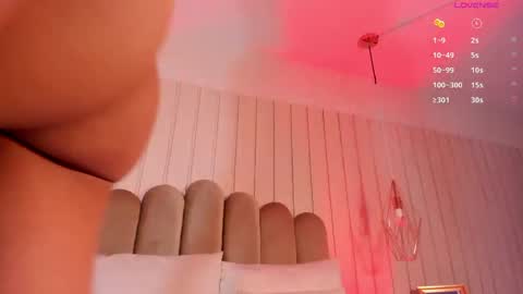 nickiwestt___ online show from 05.29.26