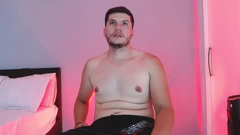 Snapshot of nickk_hills chatting on 03.17.26 nickk_hills online show from 03.17.26