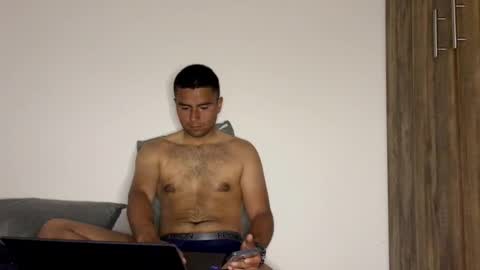 Snapshot of nicktristen_16 chatting on 10.25.25 nicktristen_16 online show from 10.25.25