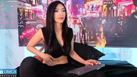 Snapshot of nicky_1824 chatting on 09.22.25 NICKY online show from 09.22.25