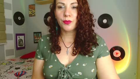 Snapshot of nicky_lucy_m chatting on 12.24.24 lucy online show from 12.24.24