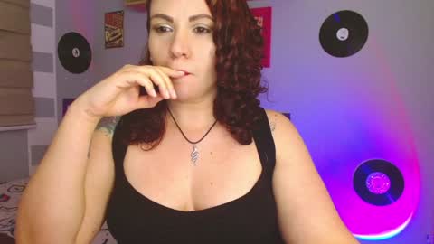 Snapshot of nicky_lucy_m chatting on 01.18.25 lucy online show from 01.18.25