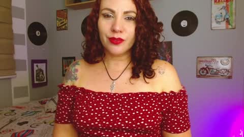Snapshot of nicky_lucy_m chatting on 01.31.25 lucy online show from 01.31.25