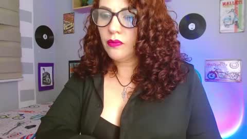 Snapshot of nicky_lucy_m chatting on 02.14.25 lucy online show from 02.14.25