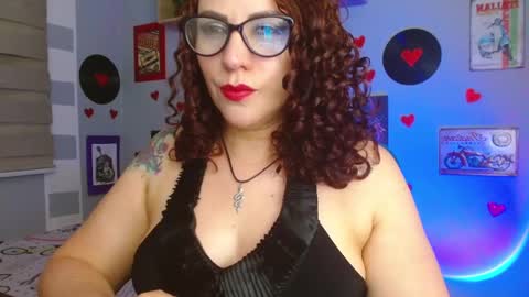 Snapshot of nicky_lucy_m chatting on 02.16.25 lucy online show from 02.16.25